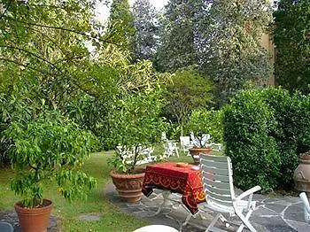 La Sosta Bed & Breakfast 2*